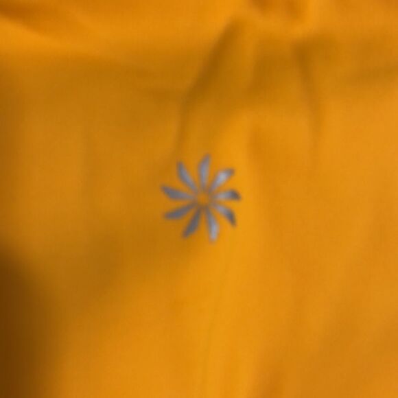 Athleta ultimate stash II Capri size medium NWT - Picture 8 of 8